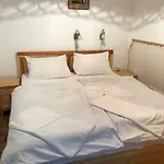 Tisza-kert Vendeghaz -tisza-kert Vendeghaz Ii 3*