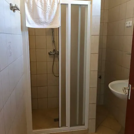 Tisza-kert Vendeghaz -tisza-kert Vendeghaz Ii 3*